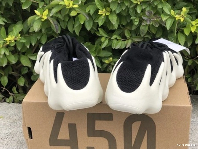 Black H68049 450 Yeezy Cloud Adidas 0804